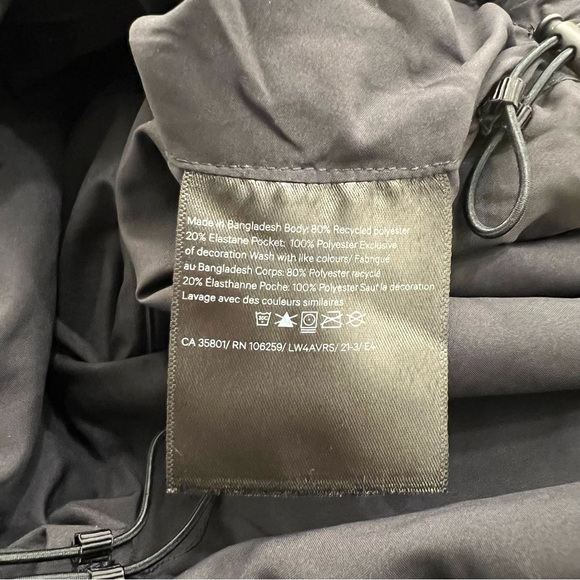 Lululemon Pack It Up Hood Water Repellent Jacket Incognito Camo | Women's Size 6 - Picture 6 of 13